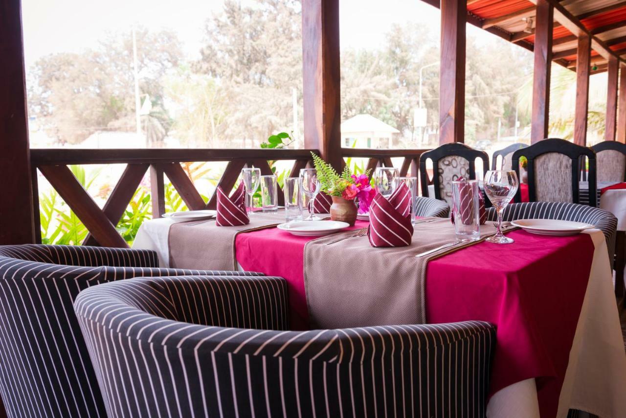 Calabash Apartment-Hotel Kotu Ngoại thất bức ảnh